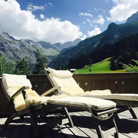 Cozy Scenic Family Gstaad Glacier 3000