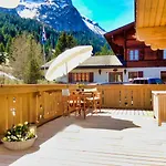 Cozy Scenic Family Gstaad Glacier 3000